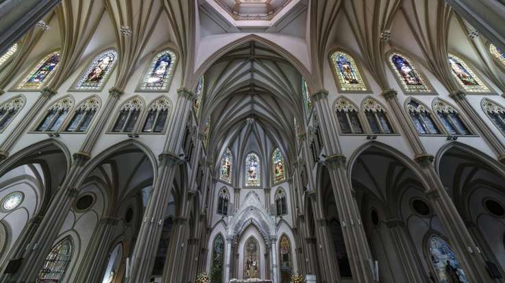 L'Équateur en avril : Conseils météorologiques et activités intérieures - img