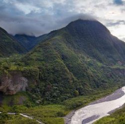 L'Équateur en mai : Paysages verdoyants et météo changeante - img